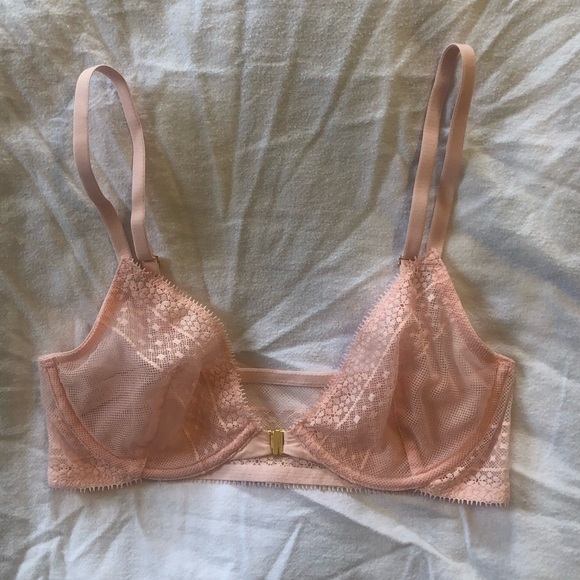 Victoria’s Secret Bra - Picture 1 of 3